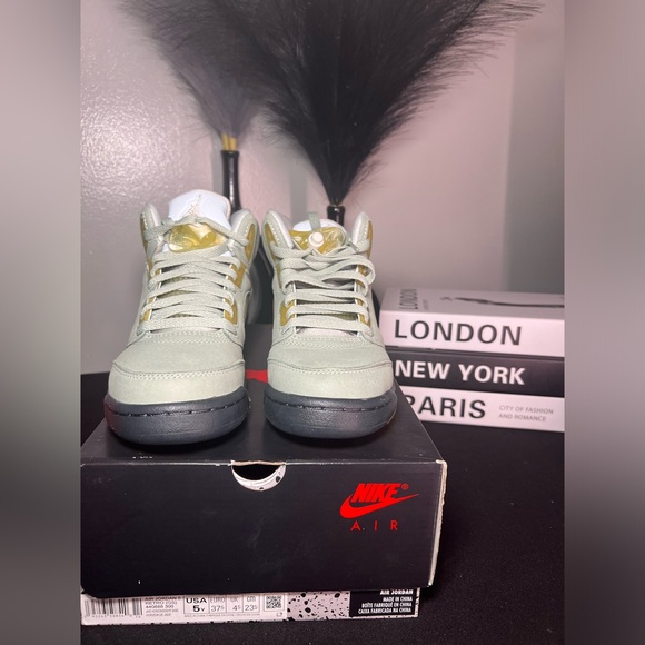 New in Box Air Jordan 5 Retro ‘Jade Horizon’ (NIB) - Picture 2 of 6